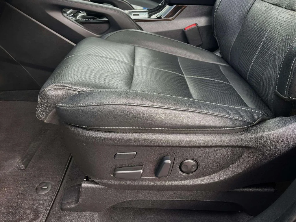 Used 2022 Gravity Gray Kia SX image 31