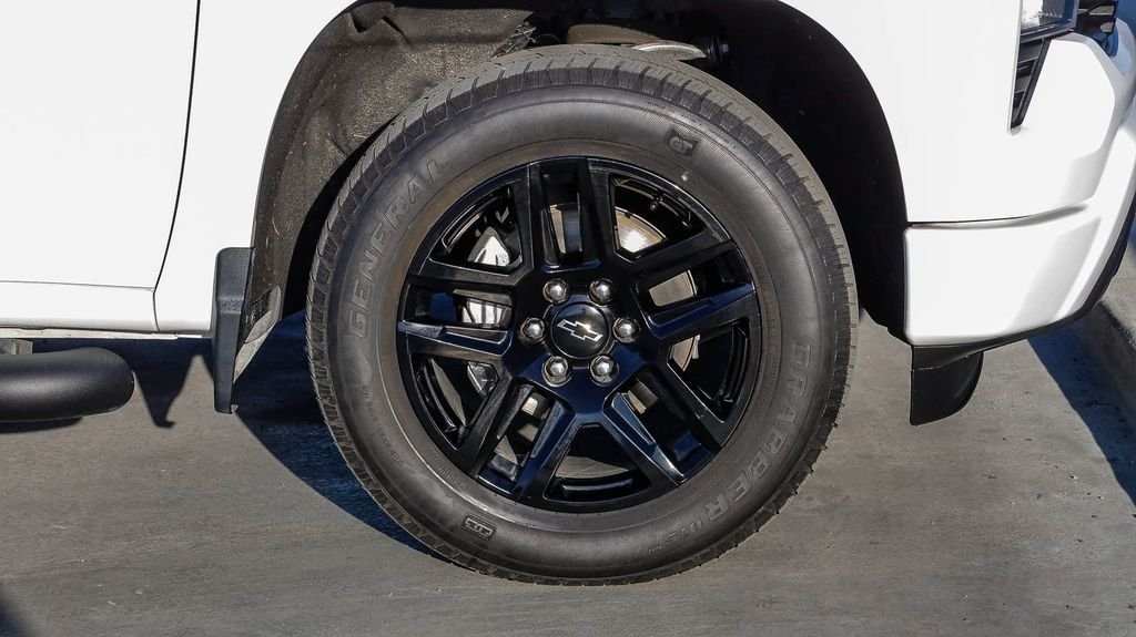 Used 2023 Summit White Chevrolet Custom image 11