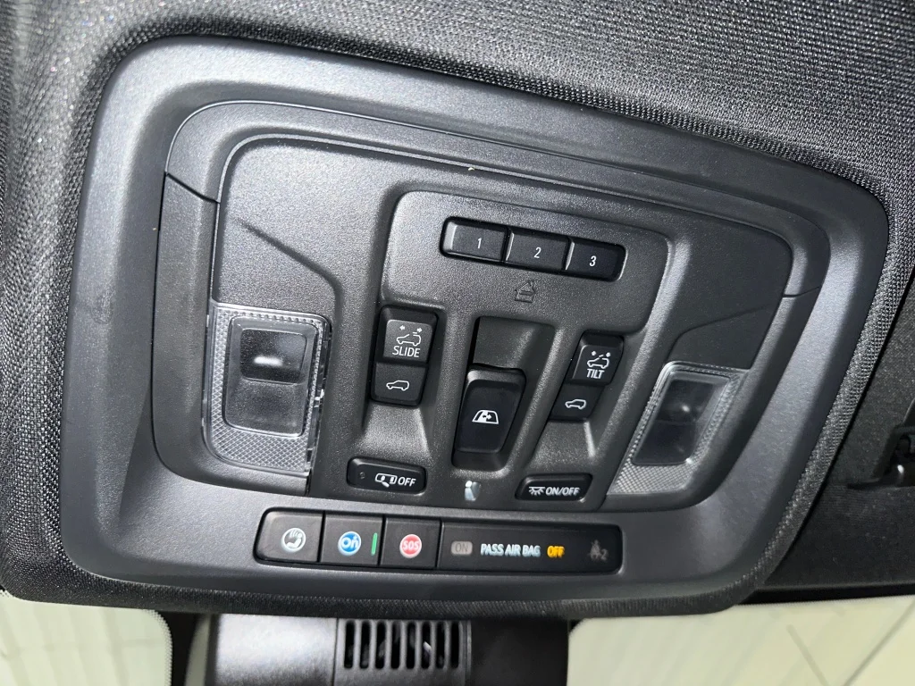 Certified Used 2025 Iridescent Pearl Tricoat Chevrolet High Country image 20