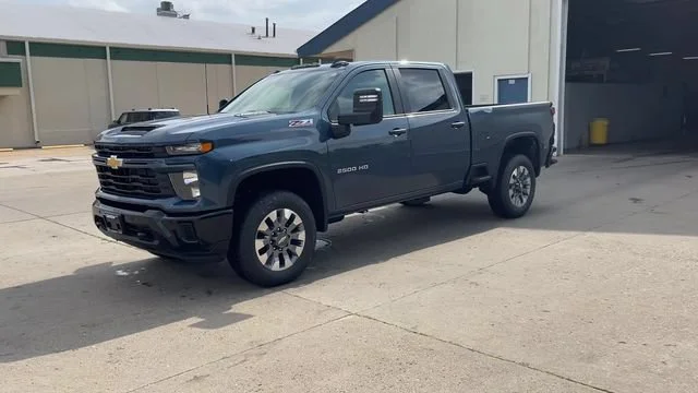 2026 Chevrolet Silverado 2500 HD Custom - Photo 4