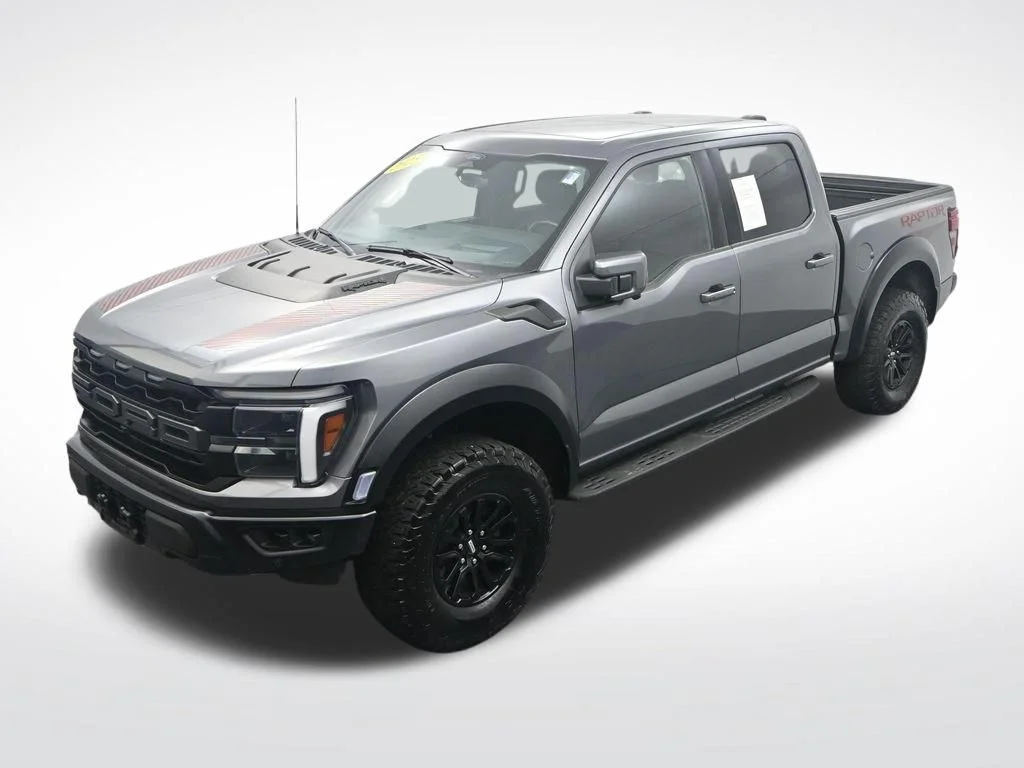 Used 2025 Gray Metallic Ford Raptor image 29