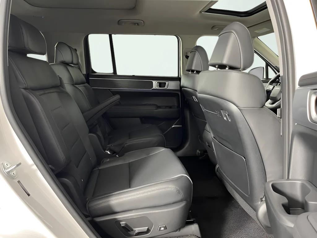 New 2026 White Hyundai Limited image 11