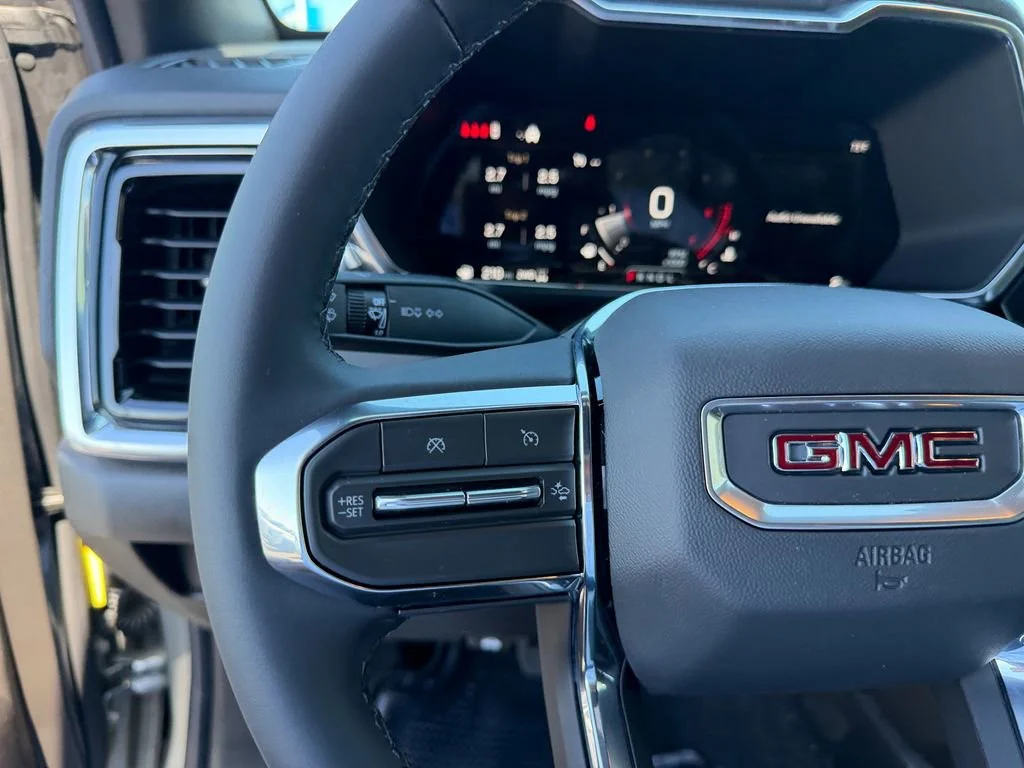 New 2026 Sterling Metallic GMC Elevation image 19