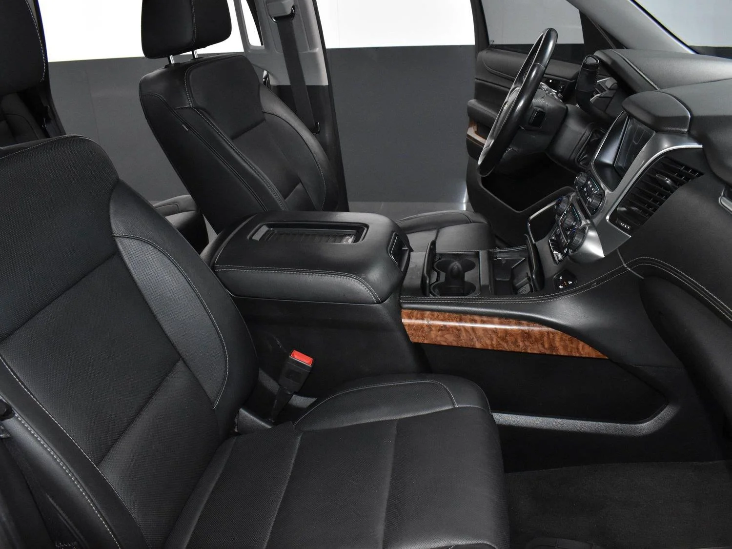 Used 2018 Black Chevrolet Premier image 36
