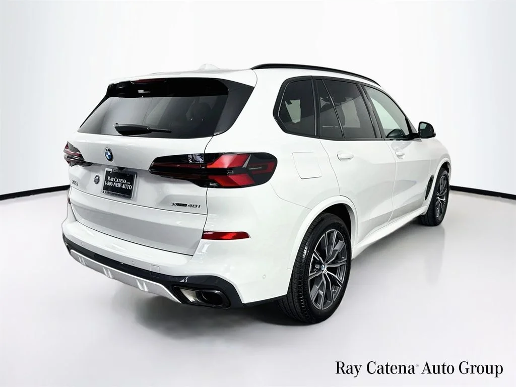 Used 2026 White BMW xDrive40i image 7