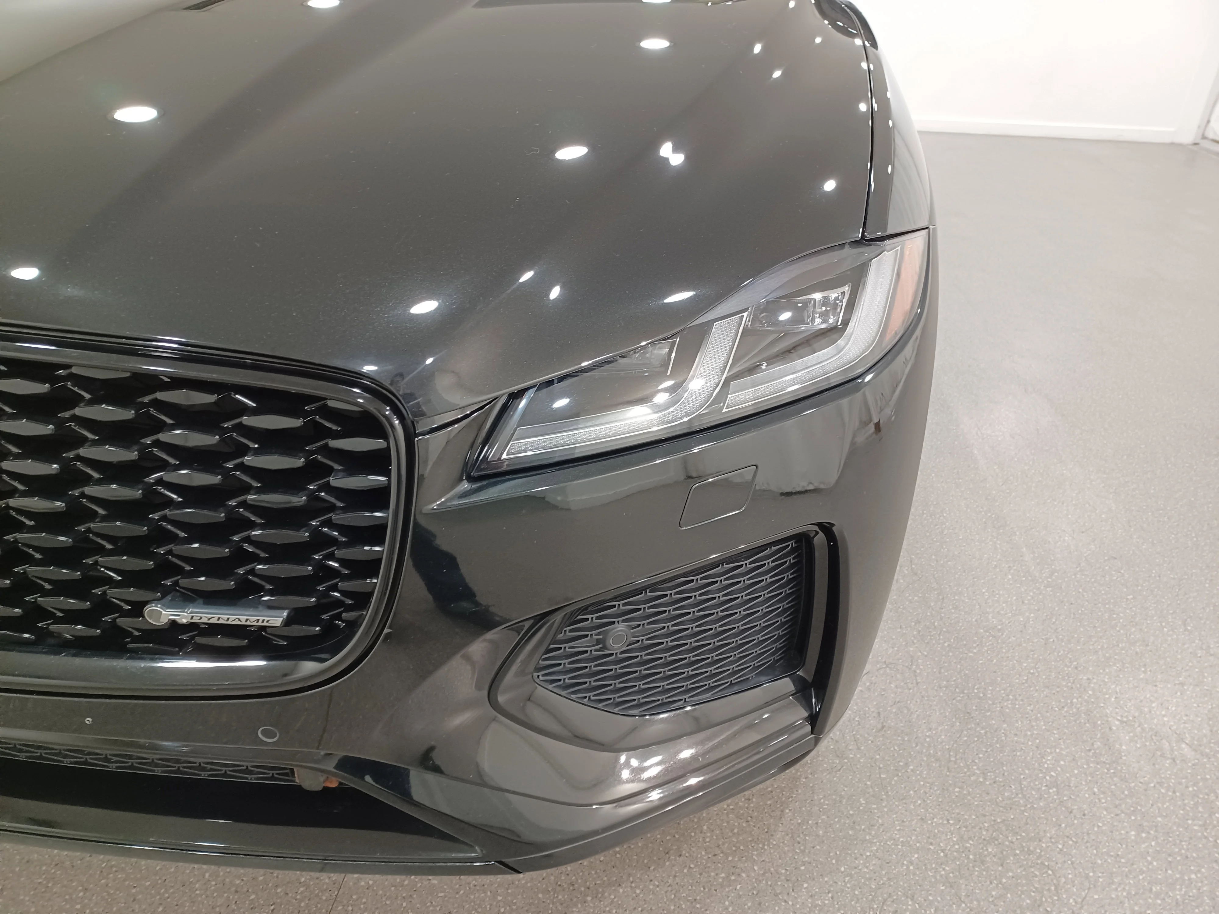 Used 2024 Santorini Black Metallic Jaguar P250 R-Dynamic S AWD*Adaptive Cruise | Nav | HUD | 360 Cam | Cooled Leather | Pano Roof | Htd Wheel image 5