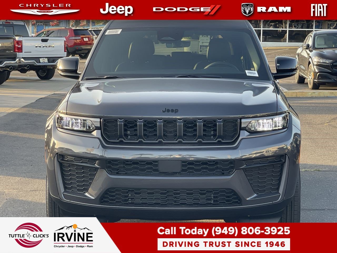New 2026 Baltic Gray Metallic Clear-Coat Exterior Paint Jeep Laredo Altitude image 2