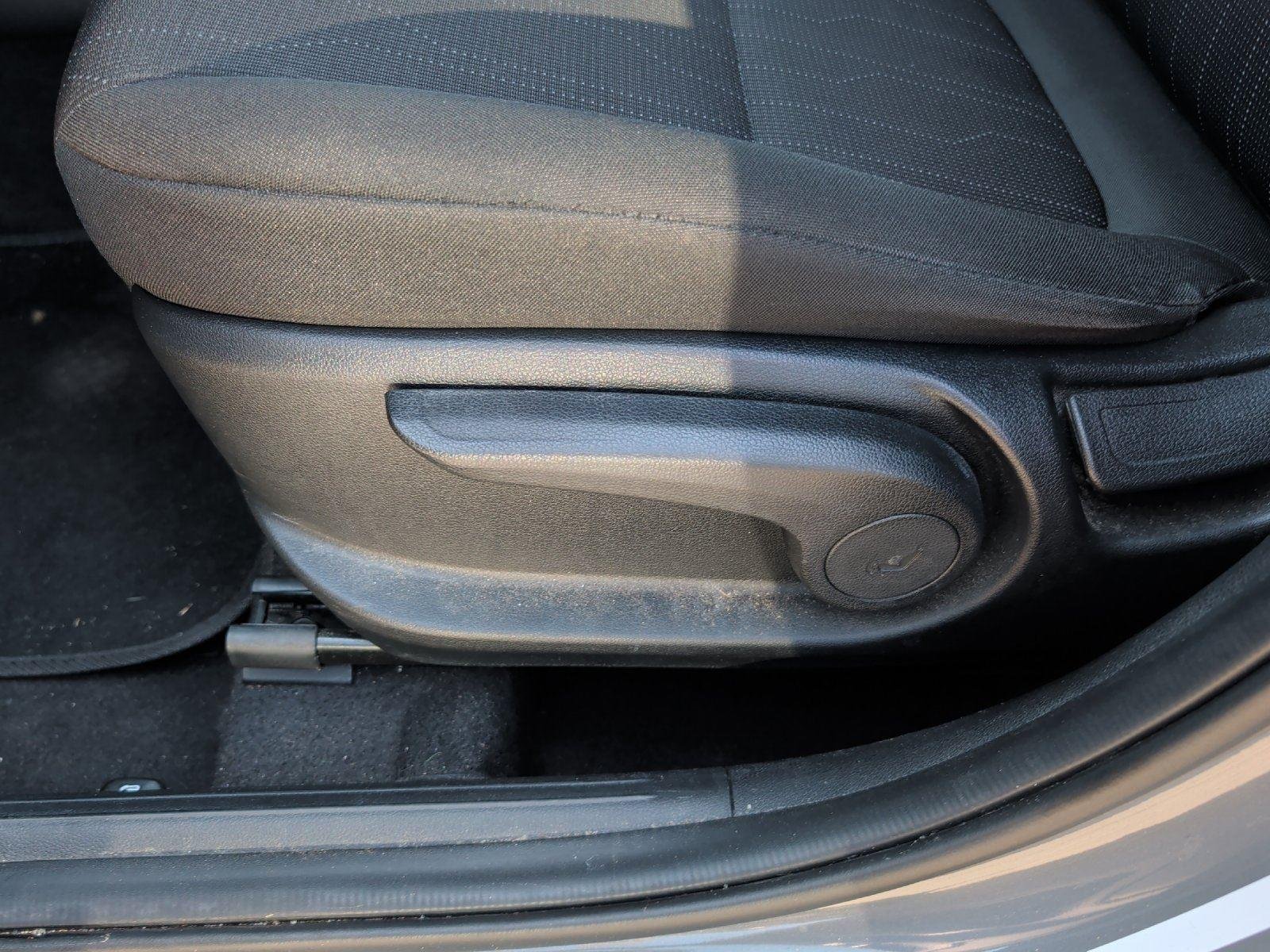 Used 2021 Galactic Gray Hyundai SE image 16