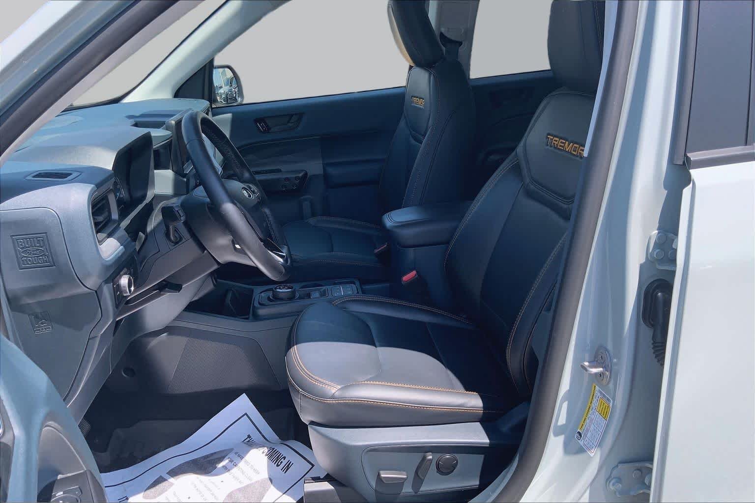 Used 2024 Cactus Gray Ford LARIAT Advanced image 8