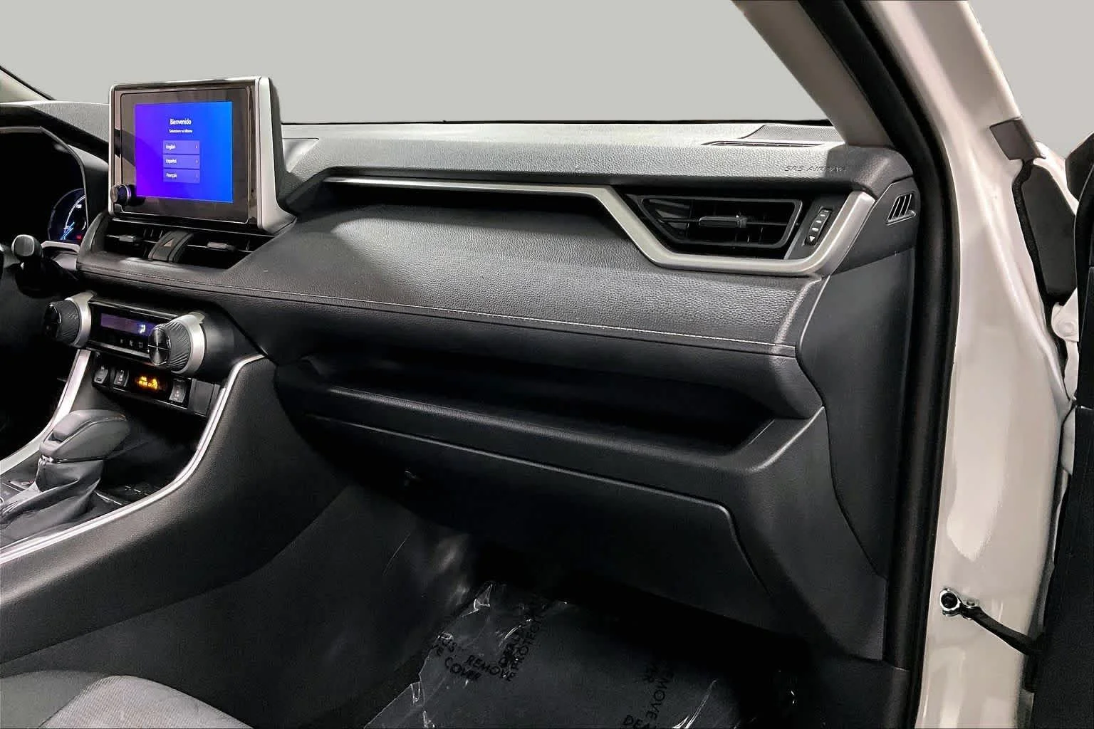 Used 2025 Ice Cap Toyota Hybrid XLE image 19