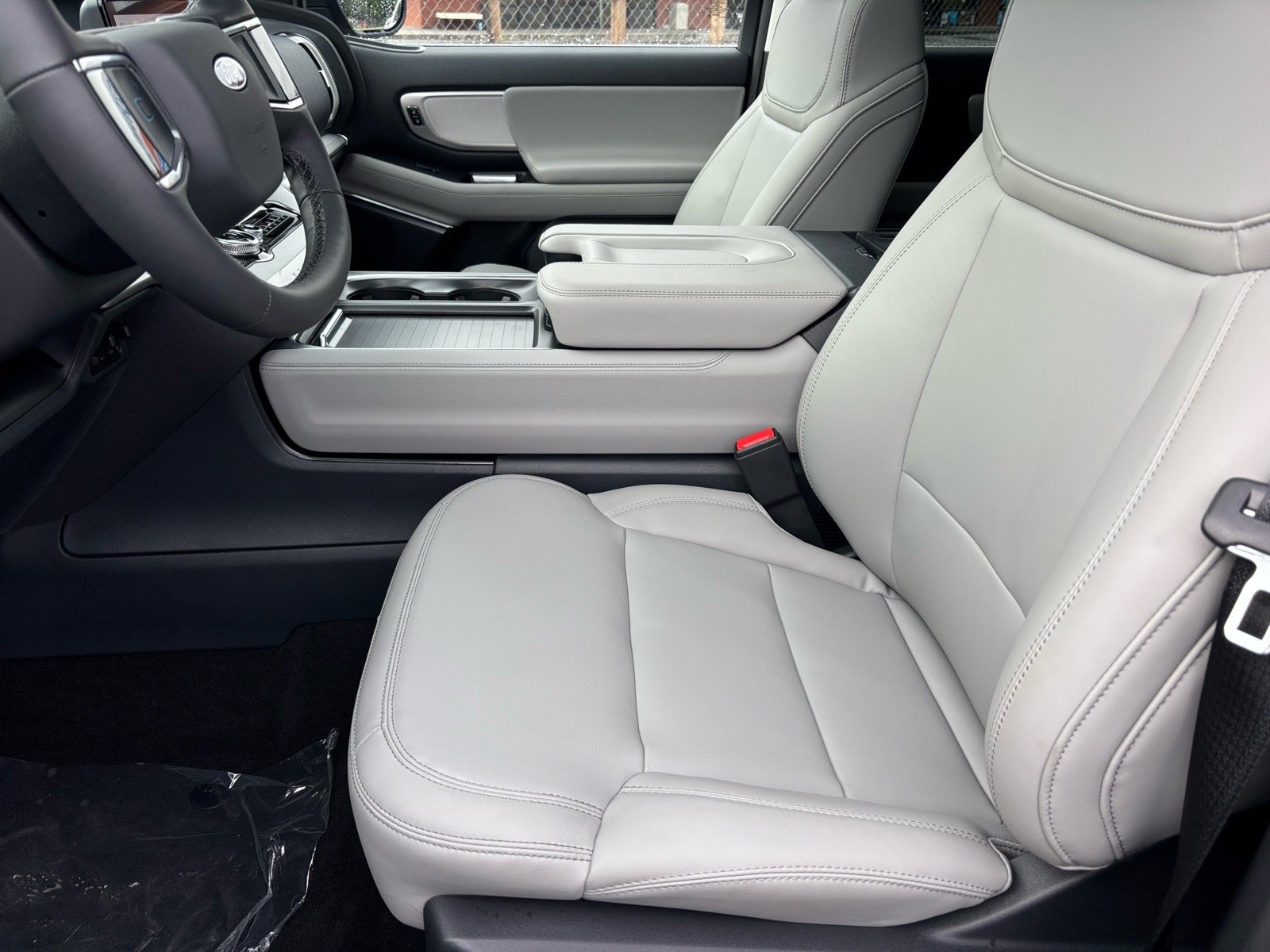New 2027 Nocturnal Blue Metallic Ford Active image 8