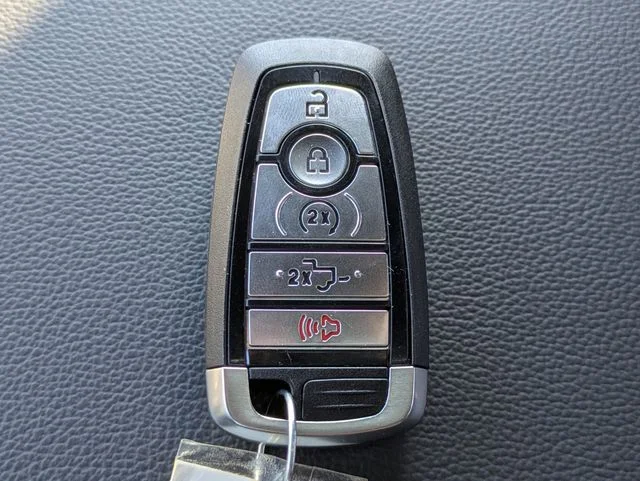 New 2026 Carbonized Gray Metallic Ford XLT image 29