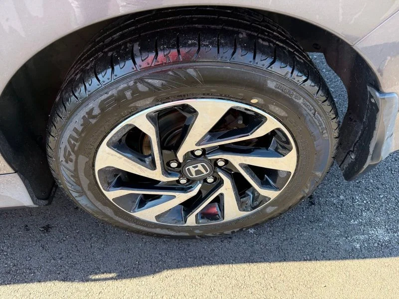 Used 2017 Gray Honda LX image 14
