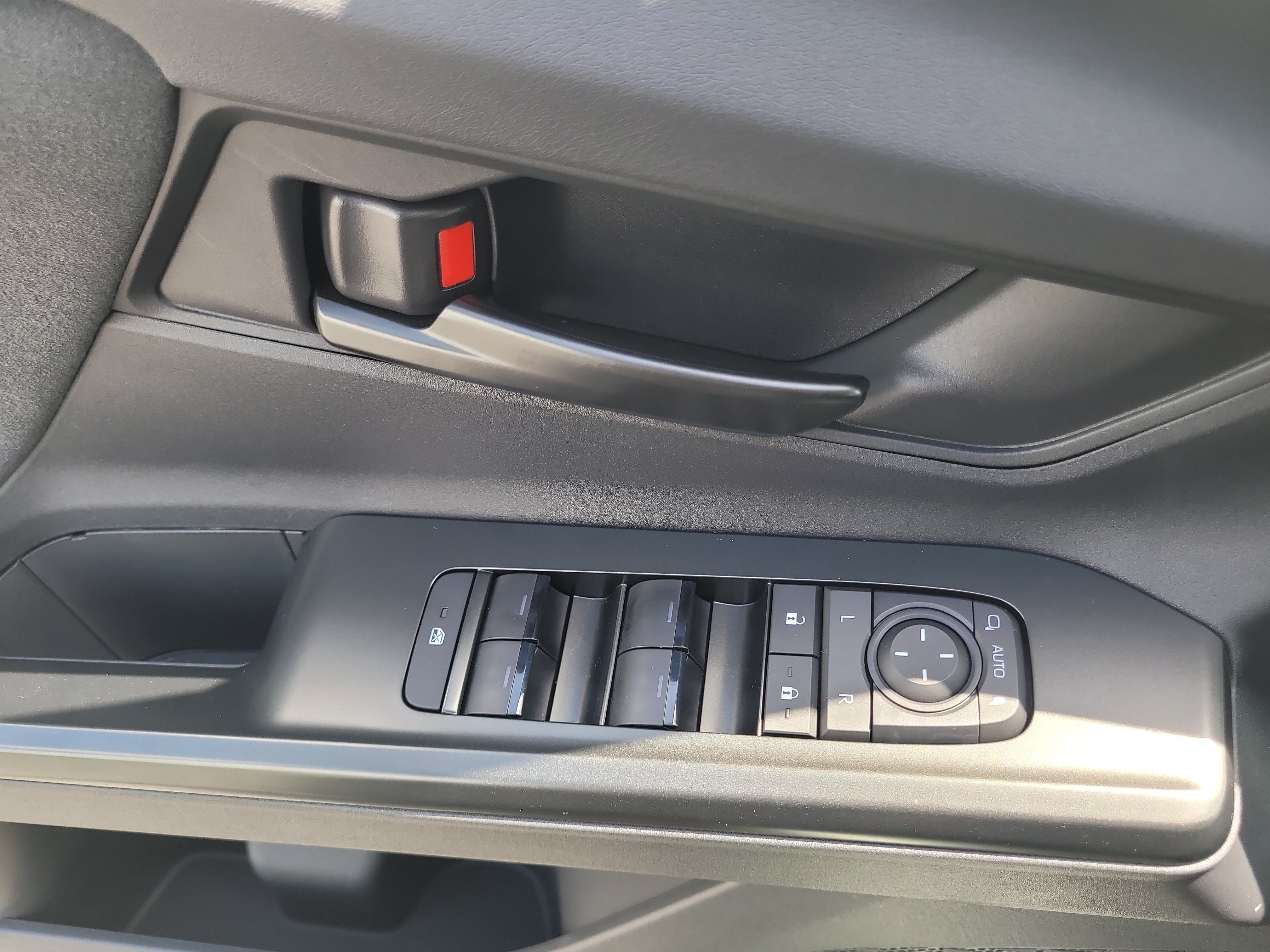 Used 2026 Wind Chill Pearl Toyota SE image 18