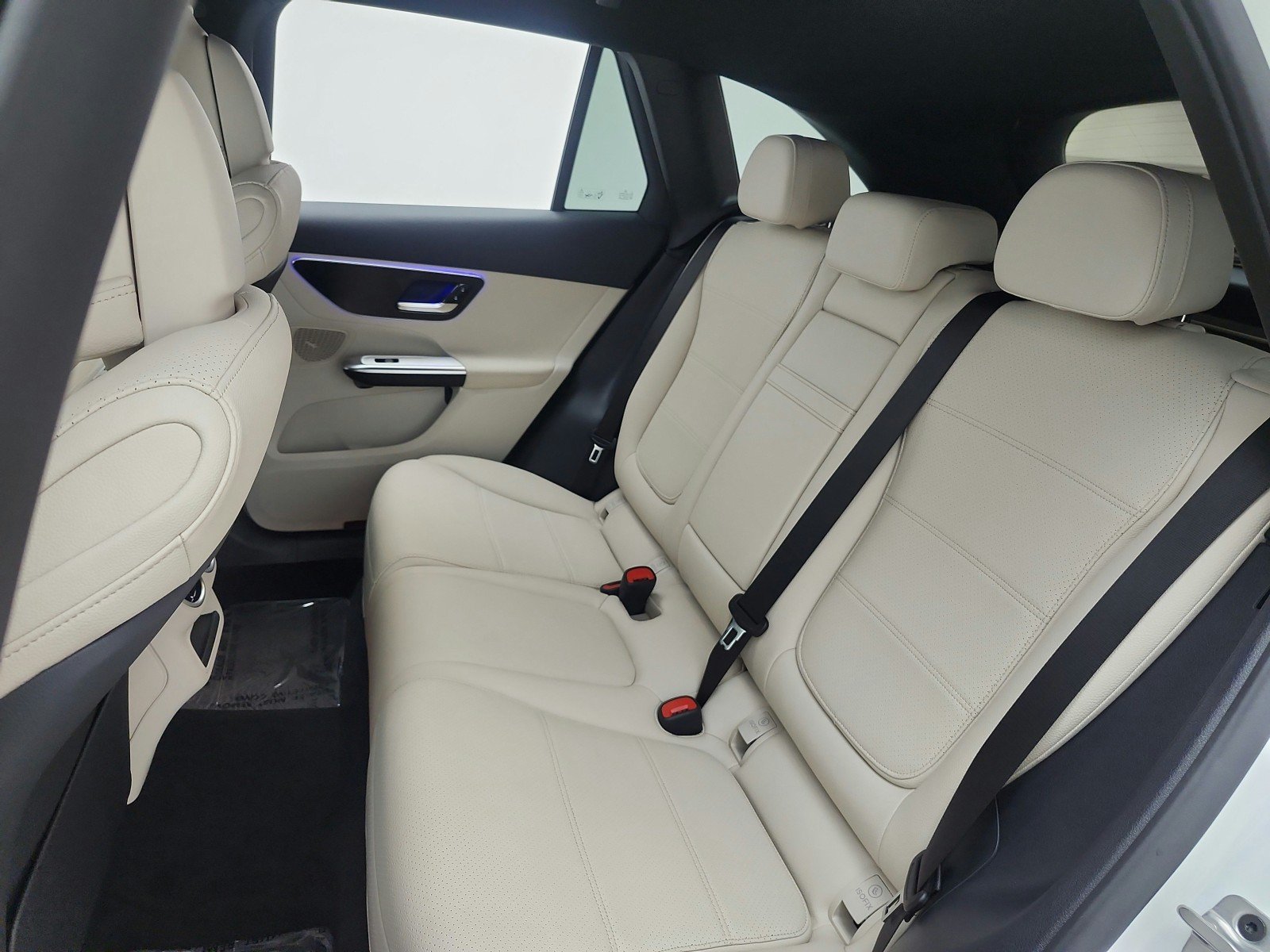 Certified Used 2026 Polar White Mercedes-Benz GLC 300 SUV image 15