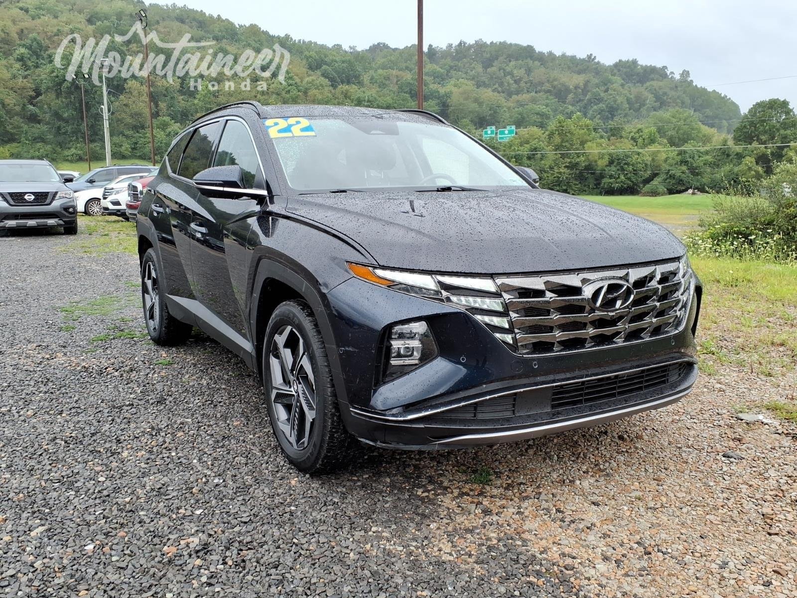 Used 2022 Phantom Black Hyundai Limited image 2