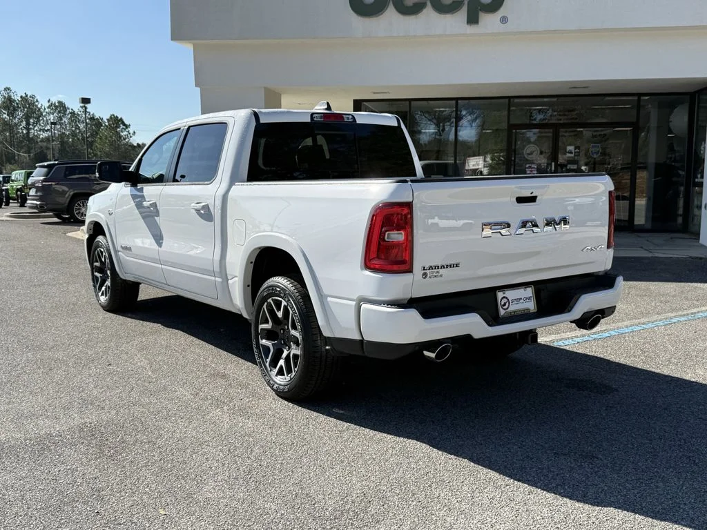 2026 RAM 1500 Laramie - Photo 6