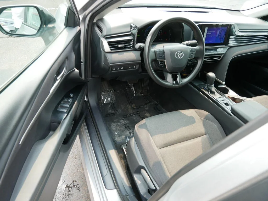 Certified Used 2025 Silver Toyota LE image 10