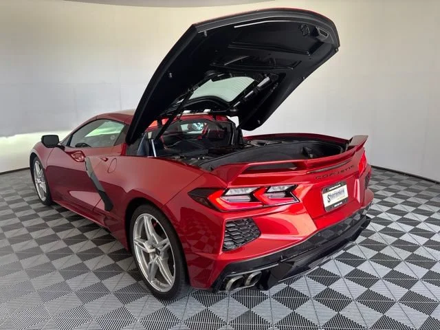 Used 2021 RED MIST METALLIC TINTCOAT Chevrolet 2LT image 23