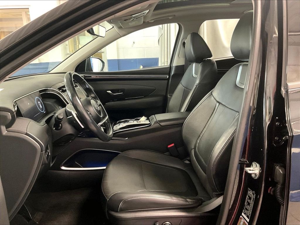 Used 2022 Black Hyundai Limited image 10