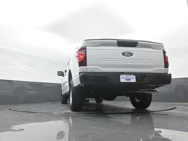 Used 2025 Oxford White Ford XL image 36