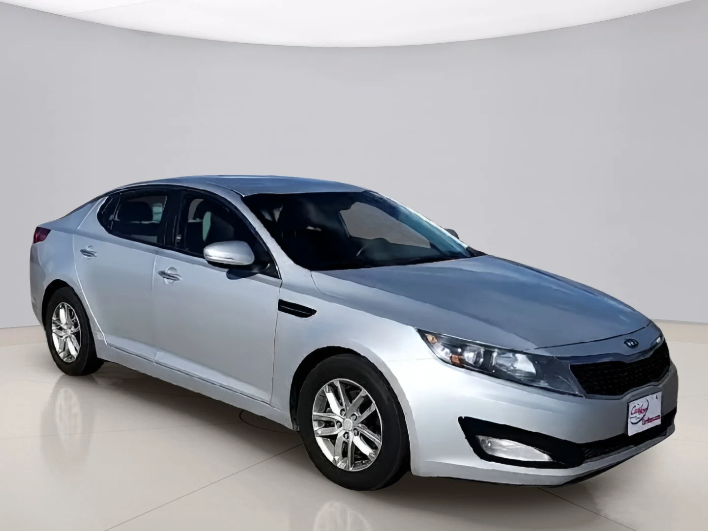 Used 2012 Silver Kia LX image 2