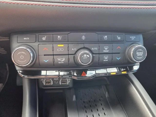 New 2027 Pitch-Black Exterior Paint Dodge R/T image 52