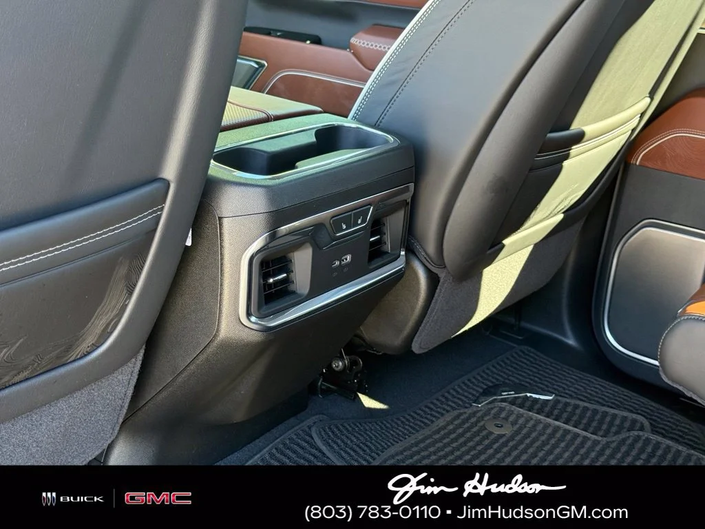 Used 2026 Glacier White Tricoat GMC Denali Ultimate image 27