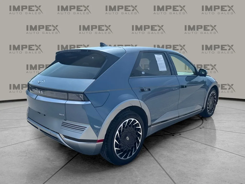 Used 2024 Blue Hyundai Limited image 3