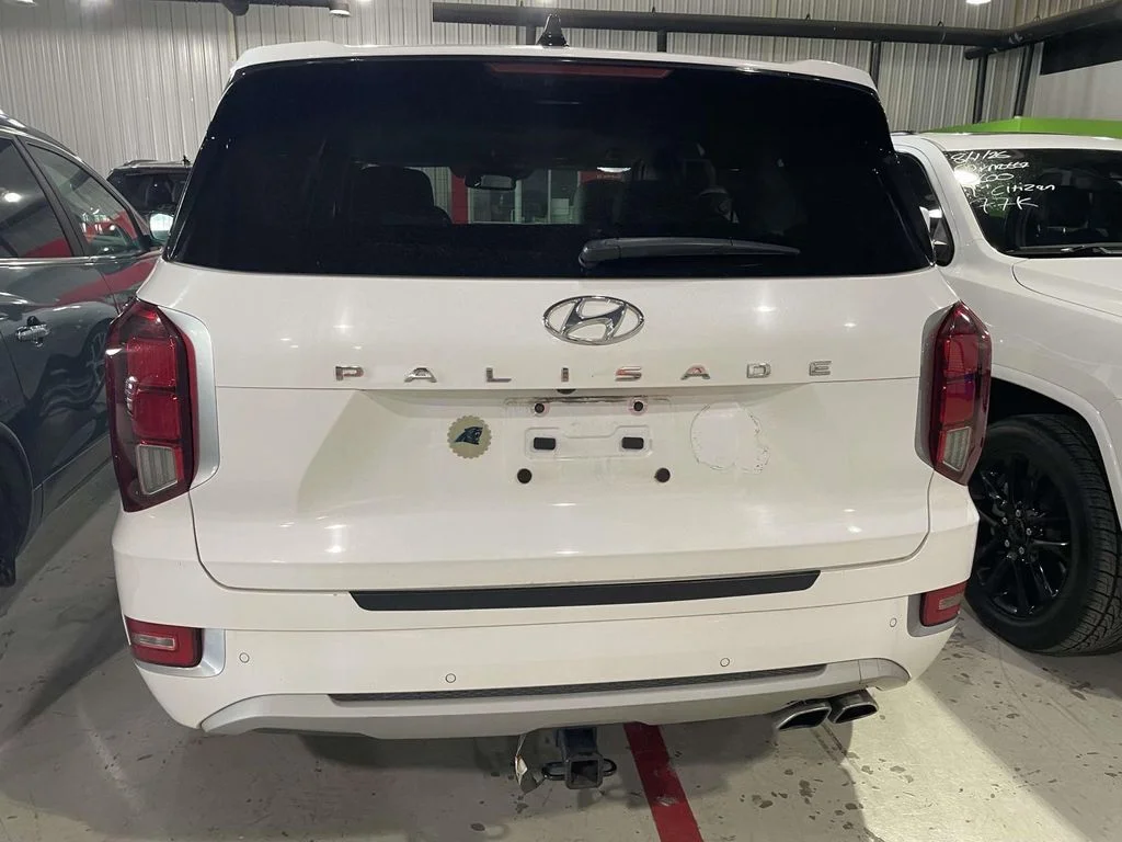 Used 2021 White Hyundai Limited image 5