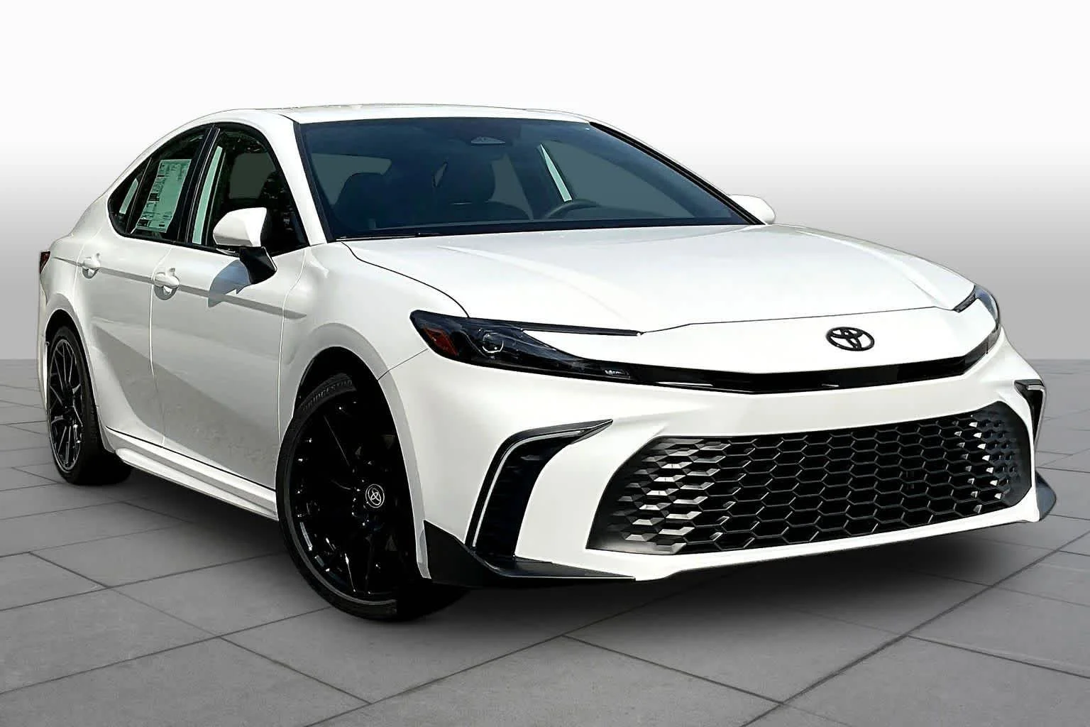 New 2026 Ice Cap Toyota SE image 2