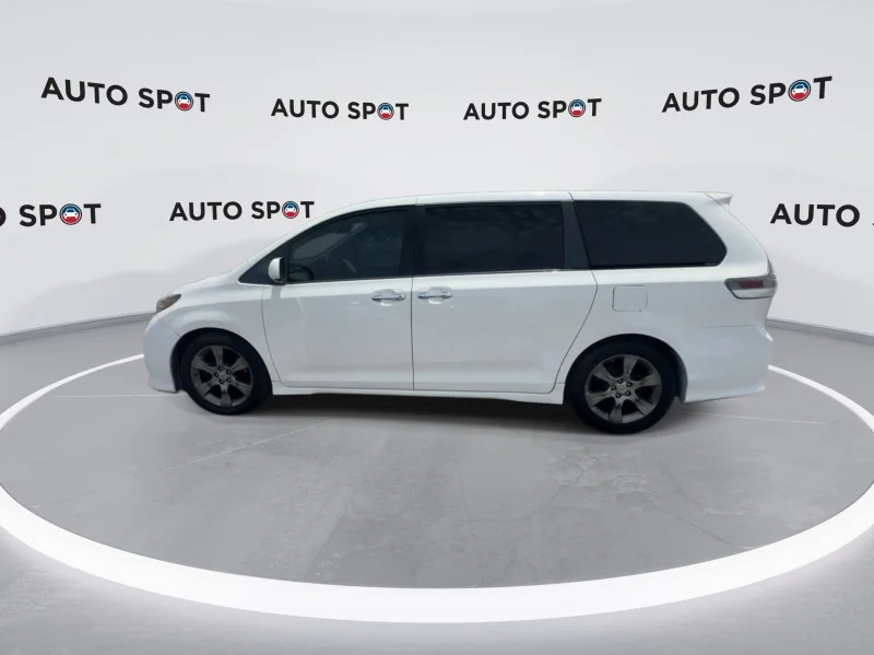 Used 2014 WHITE Toyota SE image 8