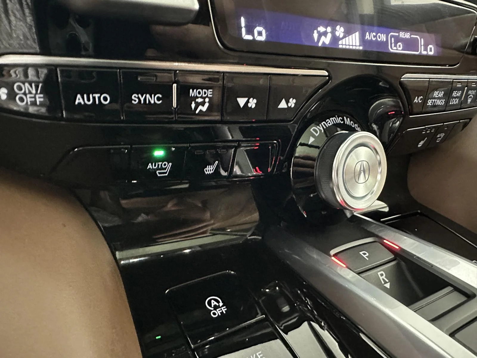 Used 2025 Platinum White Pearl Acura SH-AWD w/Tech image 6