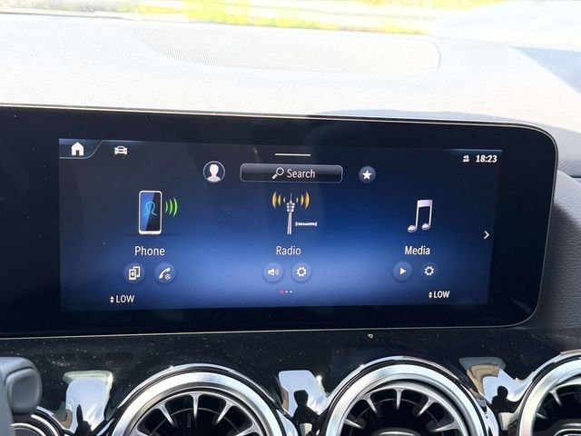 New 2026 Cirrus Silver Metallic Mercedes-Benz GLA 250 image 26