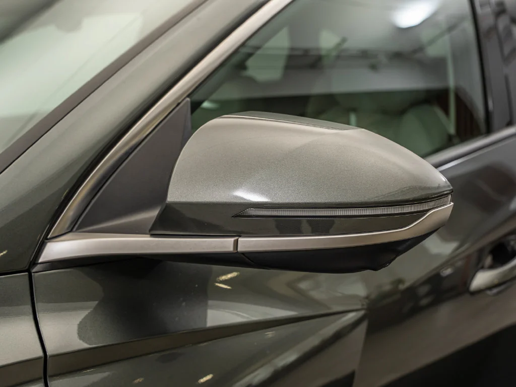 Used 2024 Amazon Gray Hyundai Limited image 16