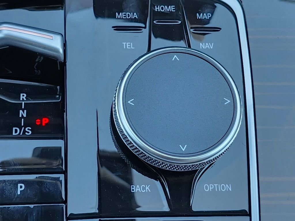 New 2026 White BMW xDrive50e image 22