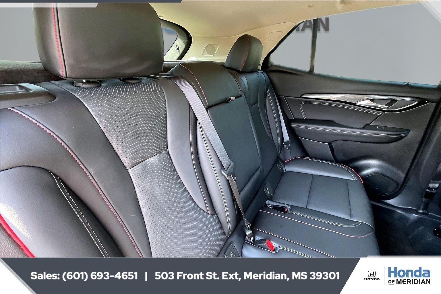 Used 2023 White Frost Tricoat Buick Essence image 20