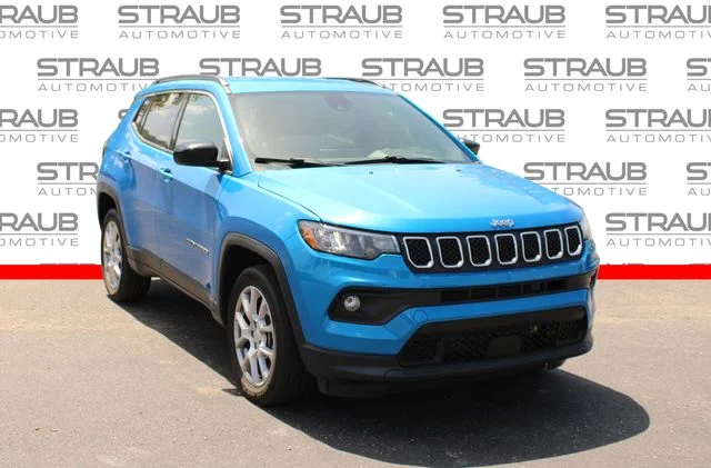 Used 2023 Blue Jeep Latitude Lux image 1