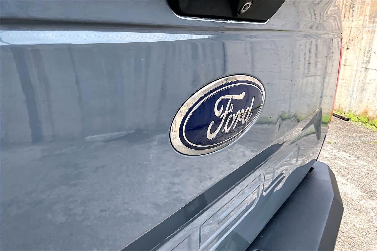 Used 2019 Abyss Gray Metallic Ford XLT image 31