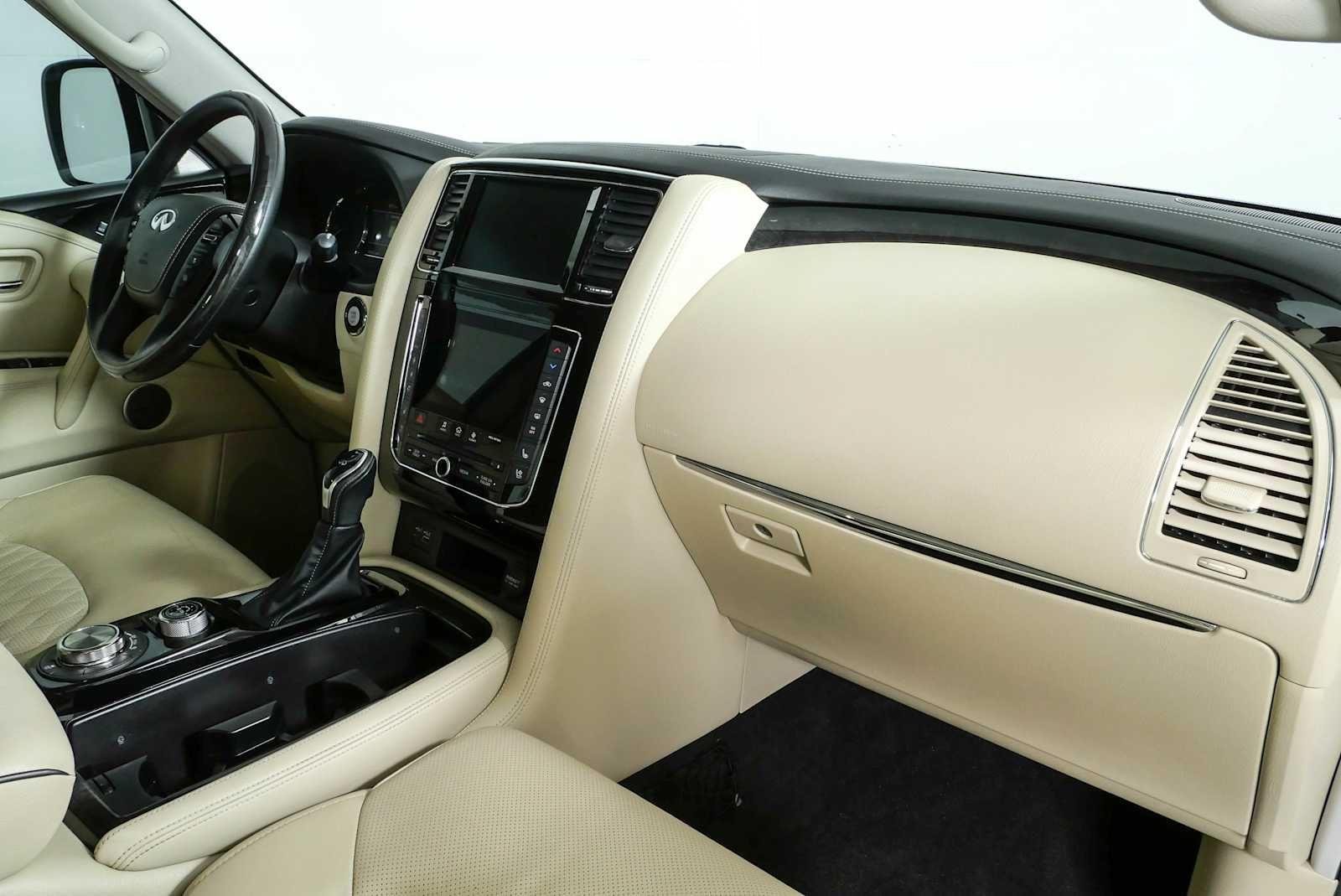 Used 2020 Moonstone White INFINITI LUXE image 24