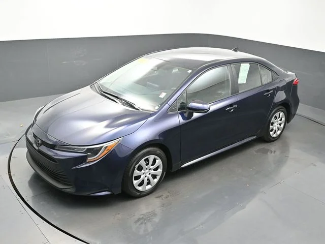 2025 Toyota Corolla LE - Photo 44