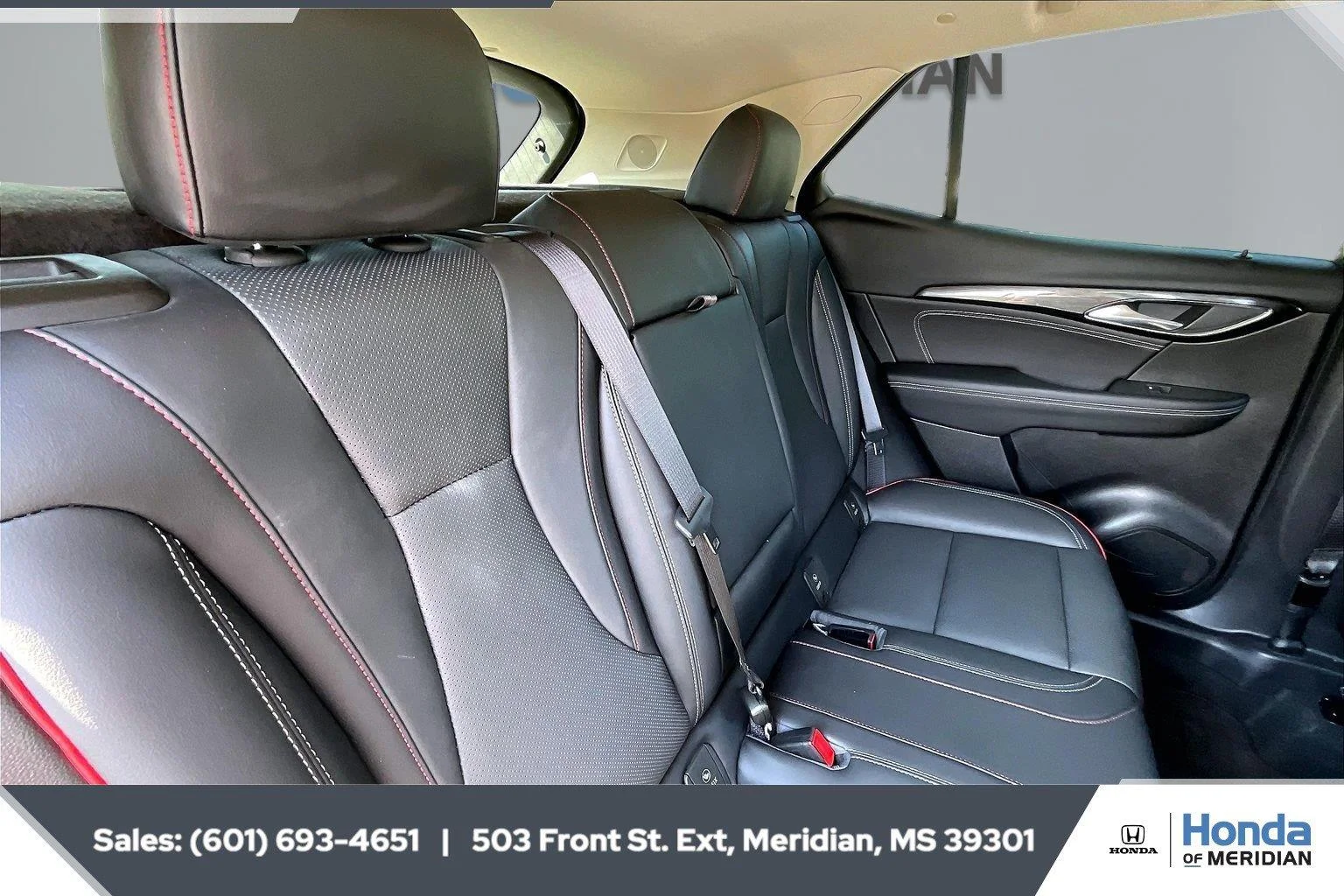 Used 2023 White Frost Tricoat Buick Essence image 20