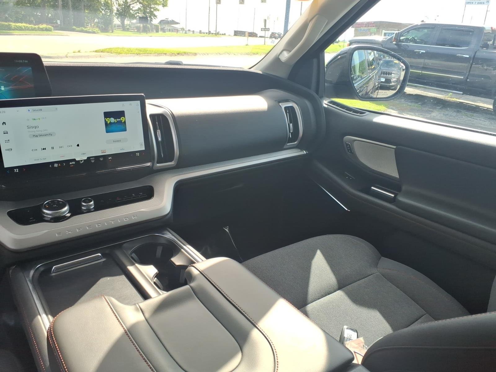 Used 2025 Gray Metallic Ford Active image 16