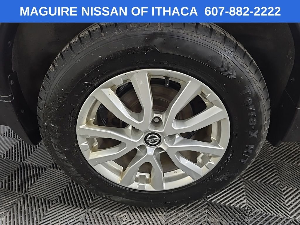 Used 2018 Silver Nissan SV image 13