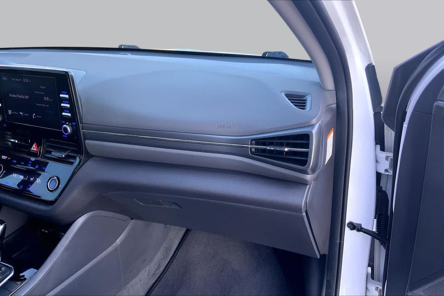 Used 2021 Ceramic White Hyundai Blue image 19