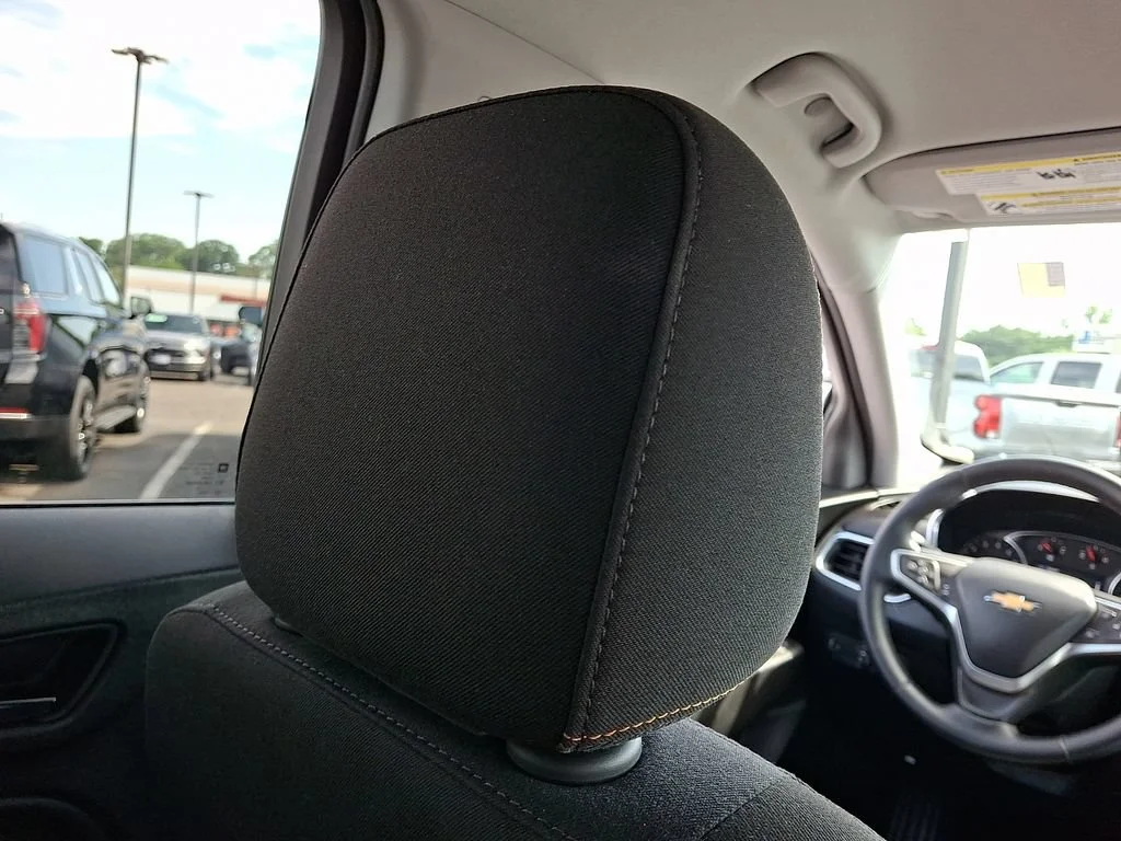 Used 2023 Summit White Chevrolet LT image 14