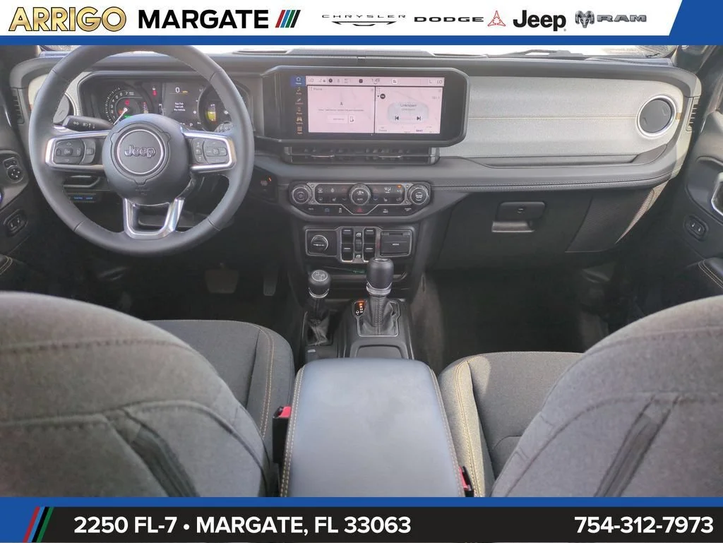 Used 2025 Granite Crystal Metallic Clearcoat Jeep Sahara image 16
