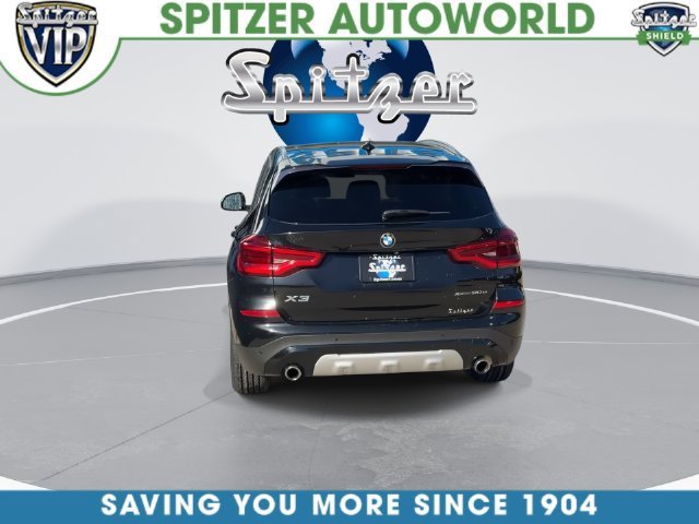 Used 2021  BMW xDrive30e image 13