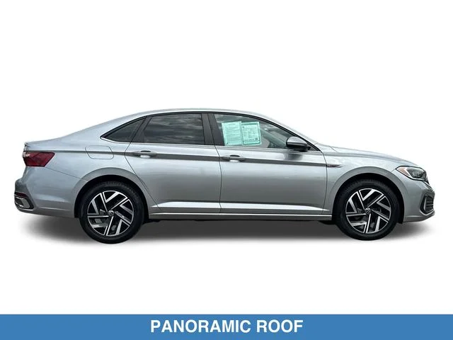 Used 2022 Silver Volkswagen 1.5T SEL image 4
