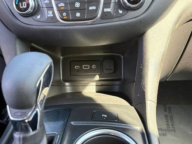 Used 2024 Summit White Chevrolet LT image 23